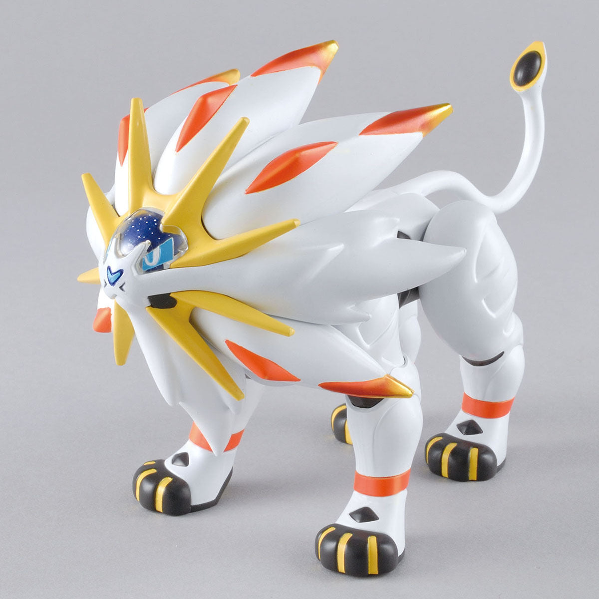 Pokémon - Solgaleo - Pokémon Model Kit Collection No.39 (Bandai), Legendary Pokémon Solgaleo with adjustable neck and mane, 3 molded parts, 1 sticker sheet, 1 assembly instruction manual, Franchise: Pokémon, Brand: Bandai, Release Date: 2016-11-19, Type: Model Kit, Nippon Figures