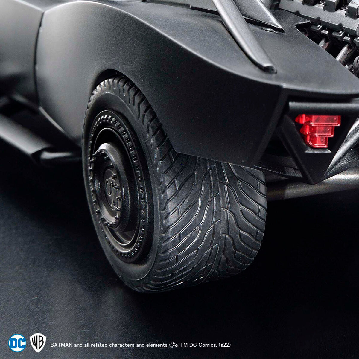Batman - 1/35 Scale Batmobile (The Batman Ver.) - Model Kit, Franchise: Batman, Brand: Bandai, Release Date: 2022-03-19, Type: Model Kit, Nippon Figures
