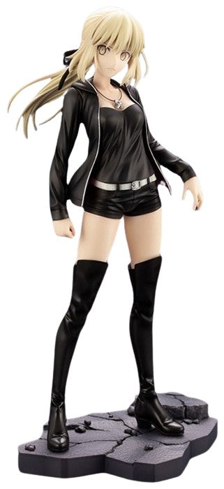 "Fate/Grand Order - Altria Pendragon - 1/7 - Saber Alter - Casual ver. - 2024 Re-release (Kotobukiya), Franchise: Fate/Grand Order, Brand: Kotobukiya, Release Date: 30. Apr 2024, Dimensions: H=240mm (9.36in, 1:1=1.68m), Scale: 1/7, Store Name: Nippon Figures"