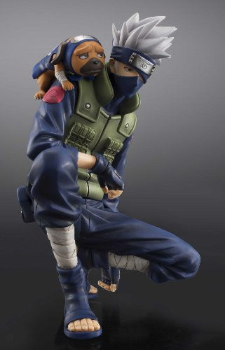 Naruto Shippuden - Hatake Kakashi - Pakkun - G.E.M. - Ver. 2 (MegaHouse), Release Date: 02. Mar 2015, Dimensions: H=240 mm (9.36 in), Nippon Figures