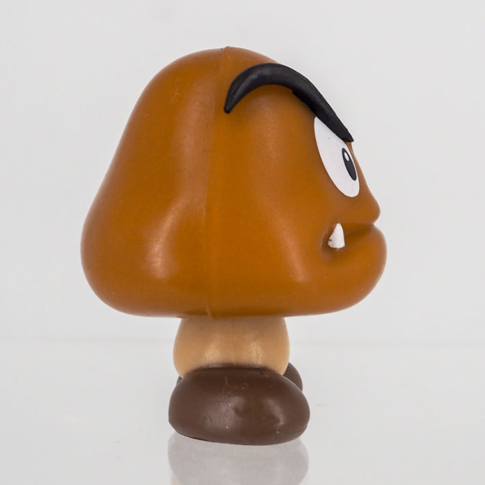 Super Mario - Goomba FCM-007 - Figure Collection - San-ei Boeki, Franchise: Super Mario, Brand: San-ei Boeki, Type: General, Dimensions: W9.5×D5×H14 cm, Nippon Figures
