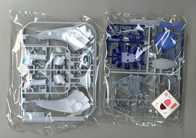 Pokémon - Lugia - Pokémon Model Kit Collection No.4 (Bandai), Legendary Lugia model kit with pre-colored parts for easy assembly and impressive articulation, Nippon Figures