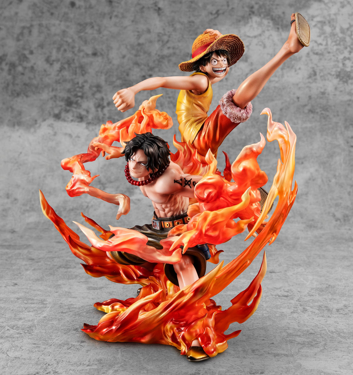 One Piece - Monkey D. Luffy - Portgas D. Ace - Portrait Of Pirates Maximum - Kyoudai no Kizuna, 20th LIMITED Ver. (MegaHouse), Franchise: One Piece, Brand: MegaHouse, Release Date: 31. Oct 2024, Dimensions: W=200mm (7.8in) L=230mm (8.97in) H=245mm (9.56in), Store Name: Nippon Figures