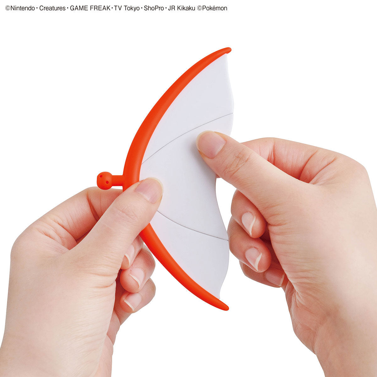 Pokémon - Magikarp - Pokémon Model Kit BIG Collection No. 01 (Bandai), Easy to assemble with just 30 large parts, includes a dedicated display base, Nippon Figures