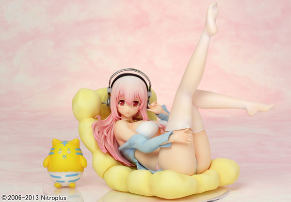Nitro Super Sonic - Sonico - Voice Collection - 1/7 - Bikini & Sofa ver. (Griffon Enterprises), Franchise: Nitro Super Sonic, Brand: Griffon Enterprises, Release Date: 29. Nov 2013, Type: General, Dimensions: H=150 mm (5.85 in), Scale: 1/7, Material: PVC, Store Name: Nippon Figures