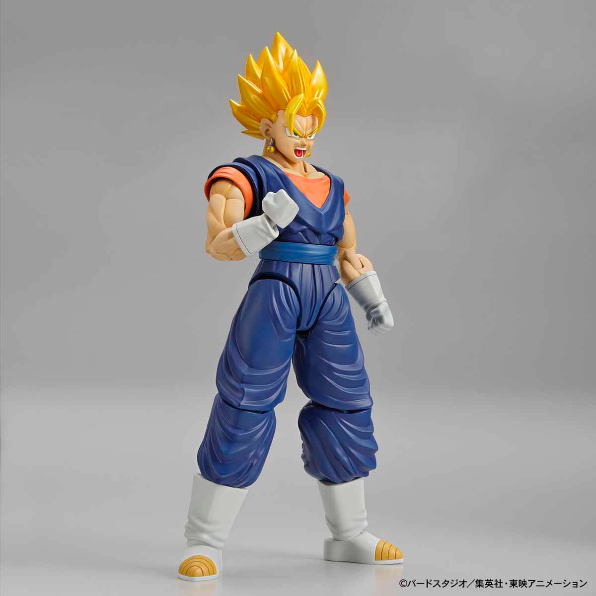Dragon Ball - Super Saiyan Vegito - Figure-rise Standard Model Kit, Includes 2 facial expression parts (normal, shouting), 7 wrist parts, special attack effect parts, Brand: Bandai, Store Name: Nippon Figures