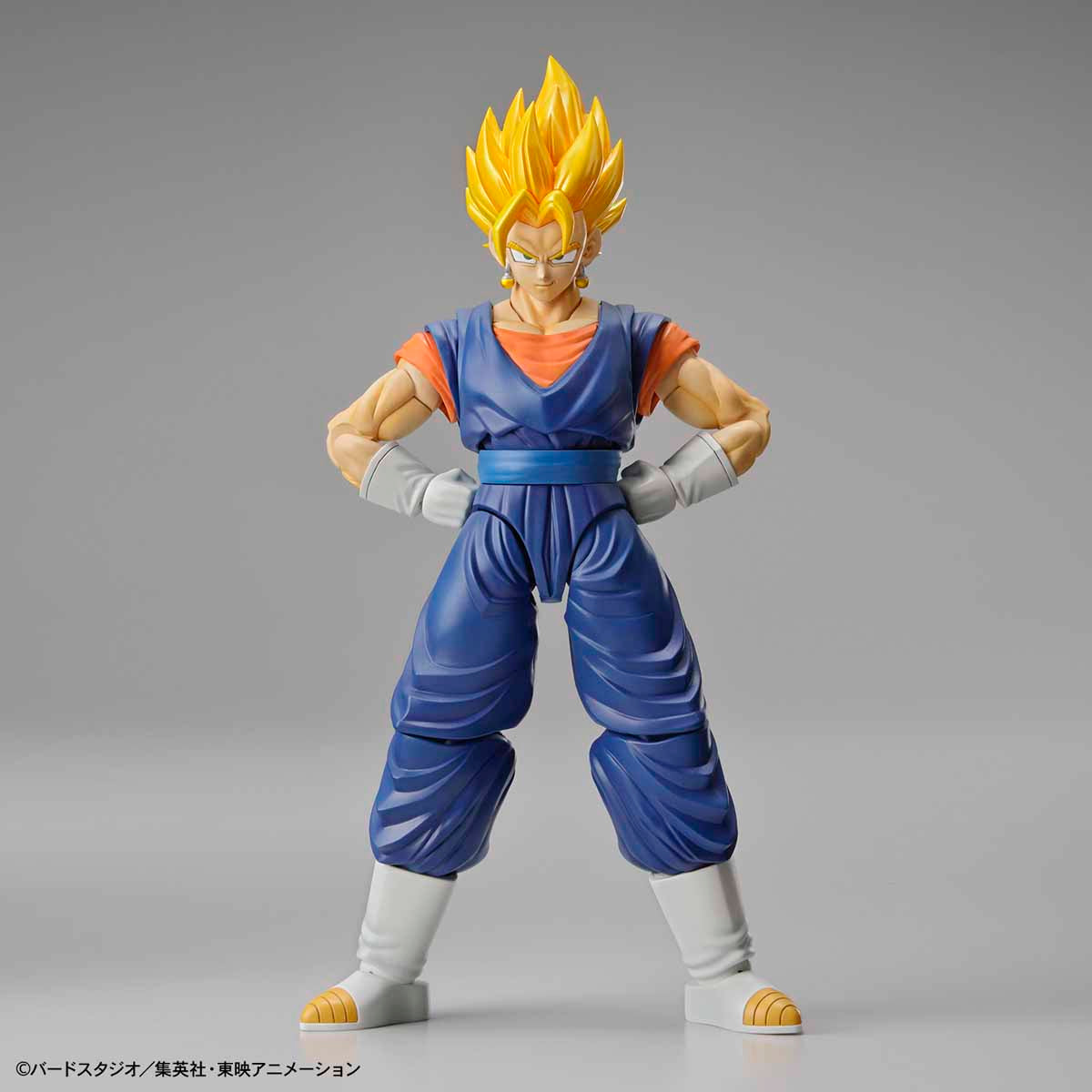 Dragon Ball - Super Saiyan Vegito - Figure-rise Standard Model Kit, Includes 2 facial expression parts (normal, shouting), 7 wrist parts, special attack effect parts, Brand: Bandai, Store Name: Nippon Figures
