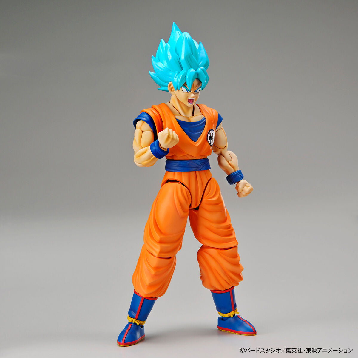 Dragon Ball - Super Saiyan God Son Goku - Figure-rise Standard Model Kit, Comes with two types of facial expression parts: "normal" and "shouting". Includes two types of effect parts: "Kamehameha (charge)" and "Kamehameha (release)". Store Name: Nippon Figures
