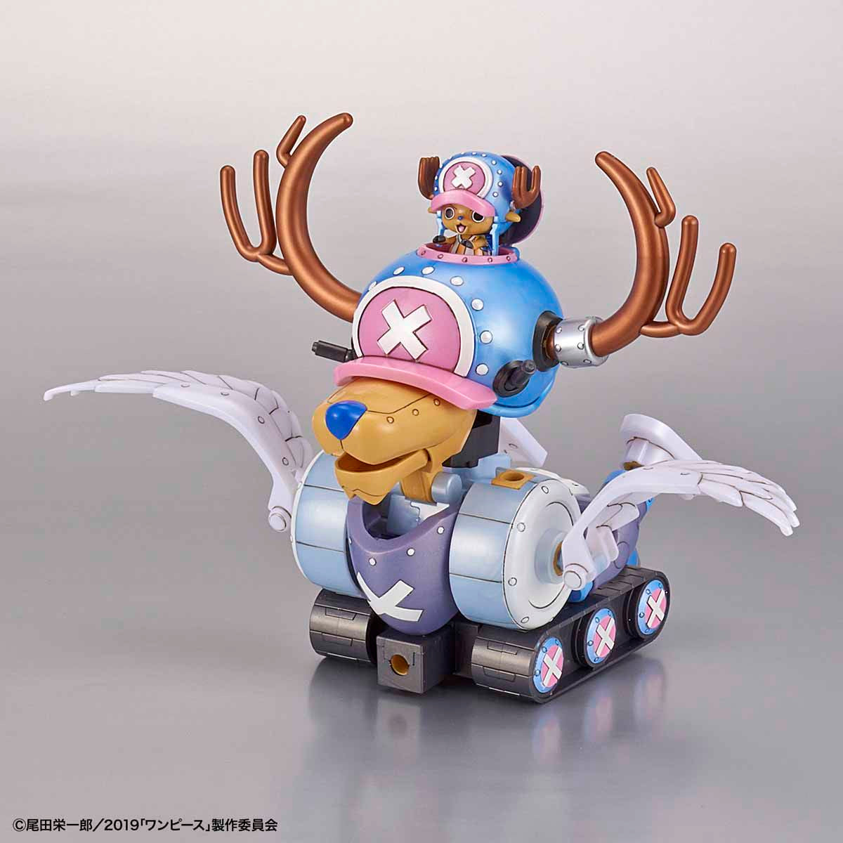 One Piece - 20th Anniversary Special 「ONE PIECE STAMPEDE」 - Chopper Robo Model Kit Set, Includes 5 Chopper Robo models in unique color variation, Giant Chopper Robo stand parts included, Bandai - Nippon Figures