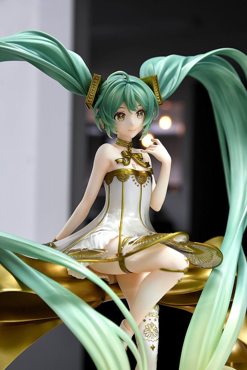 Vocaloid - Hatsune Miku - 1/1 - Symphony 2022 Ver. (Good Smile Company), Franchise: Vocaloid, Brand: Good Smile Company, Release Date: 31. Jul 2024, Type: General, Dimensions: H=310mm (12.09in, 1:1=0.31m), Scale: 1/1, Nippon Figures