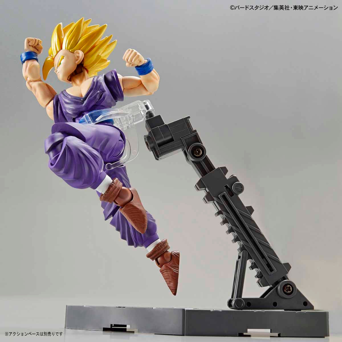 Dragon Ball - Super Saiyan 2 Son Goku - Figure-rise Standard Model Kit, Includes effect parts for charging and releasing the Kamehameha wave, by Bandai, from Nippon Figures.