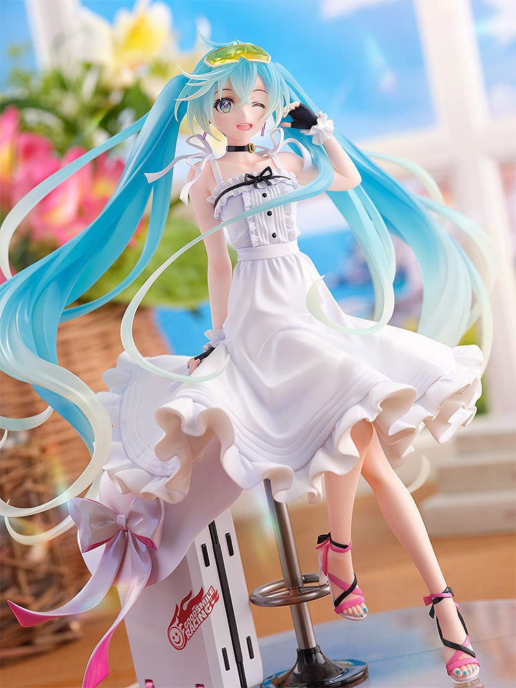 Hatsune Miku GT Project - Hatsune Miku - 1/7 - Racing Miku 2021: Vacation Style Ver. (Wonderful Works)